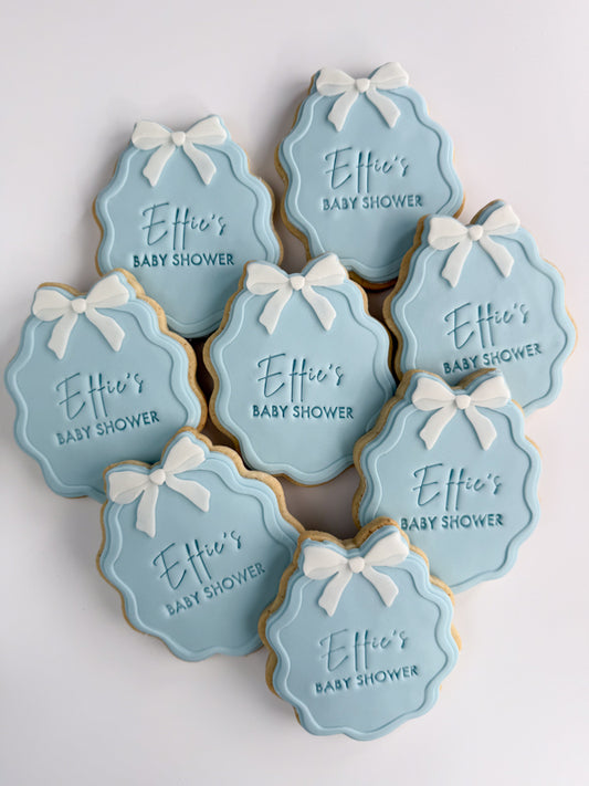 Wavy Oval with Bow Stamp and Cutter