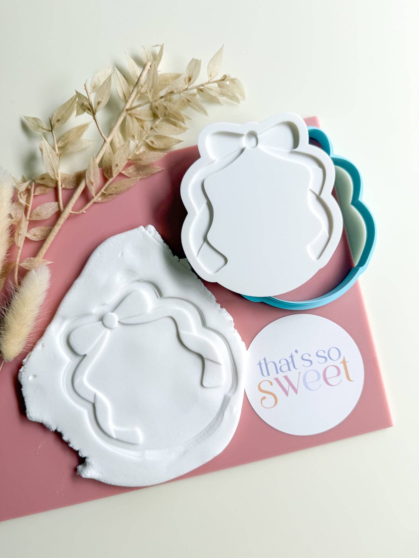 Oval Plaque Cookie Stamp and Cutter