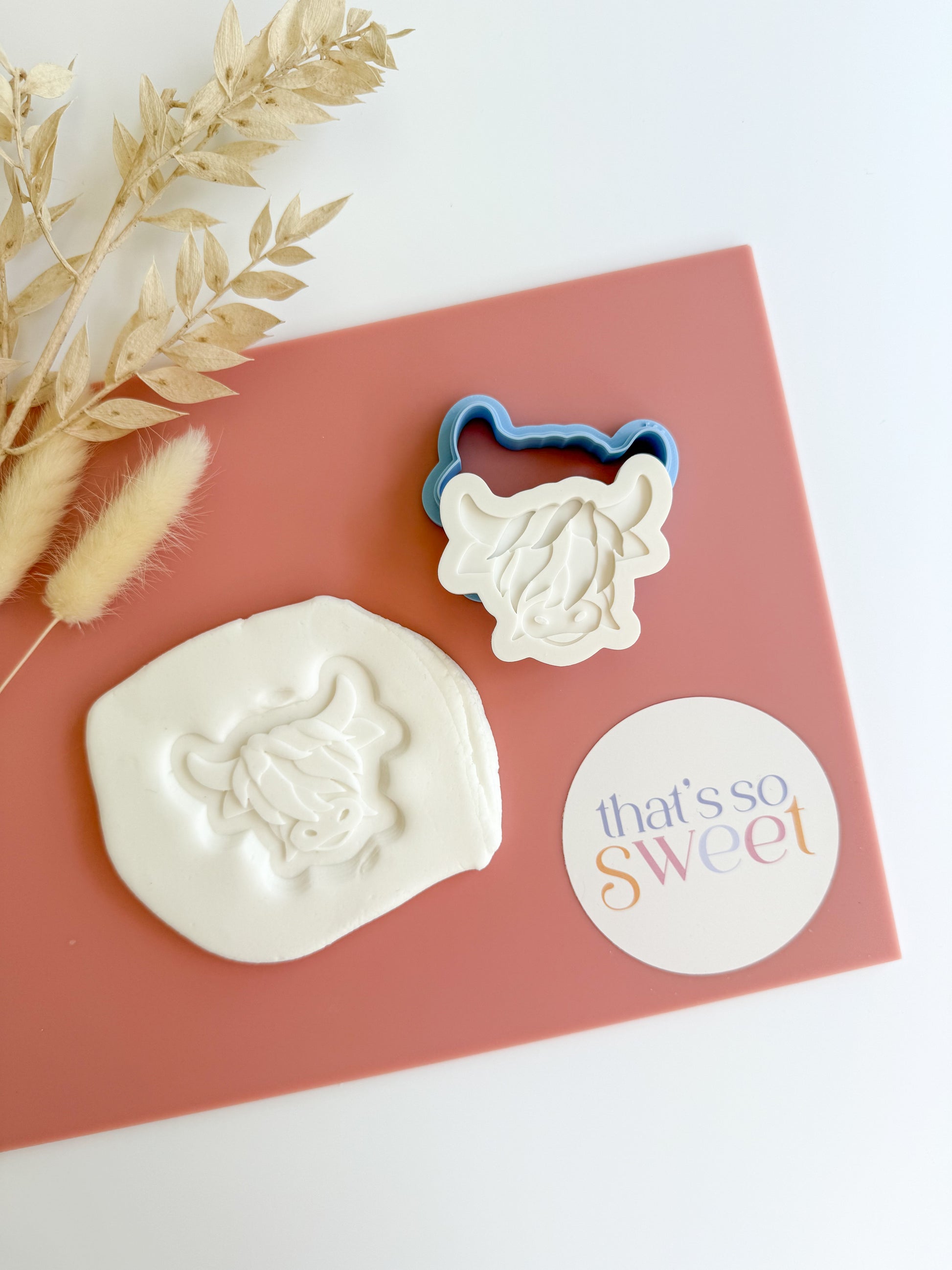 Tiny Highland Cow Face Cookie Stamp and Cutter